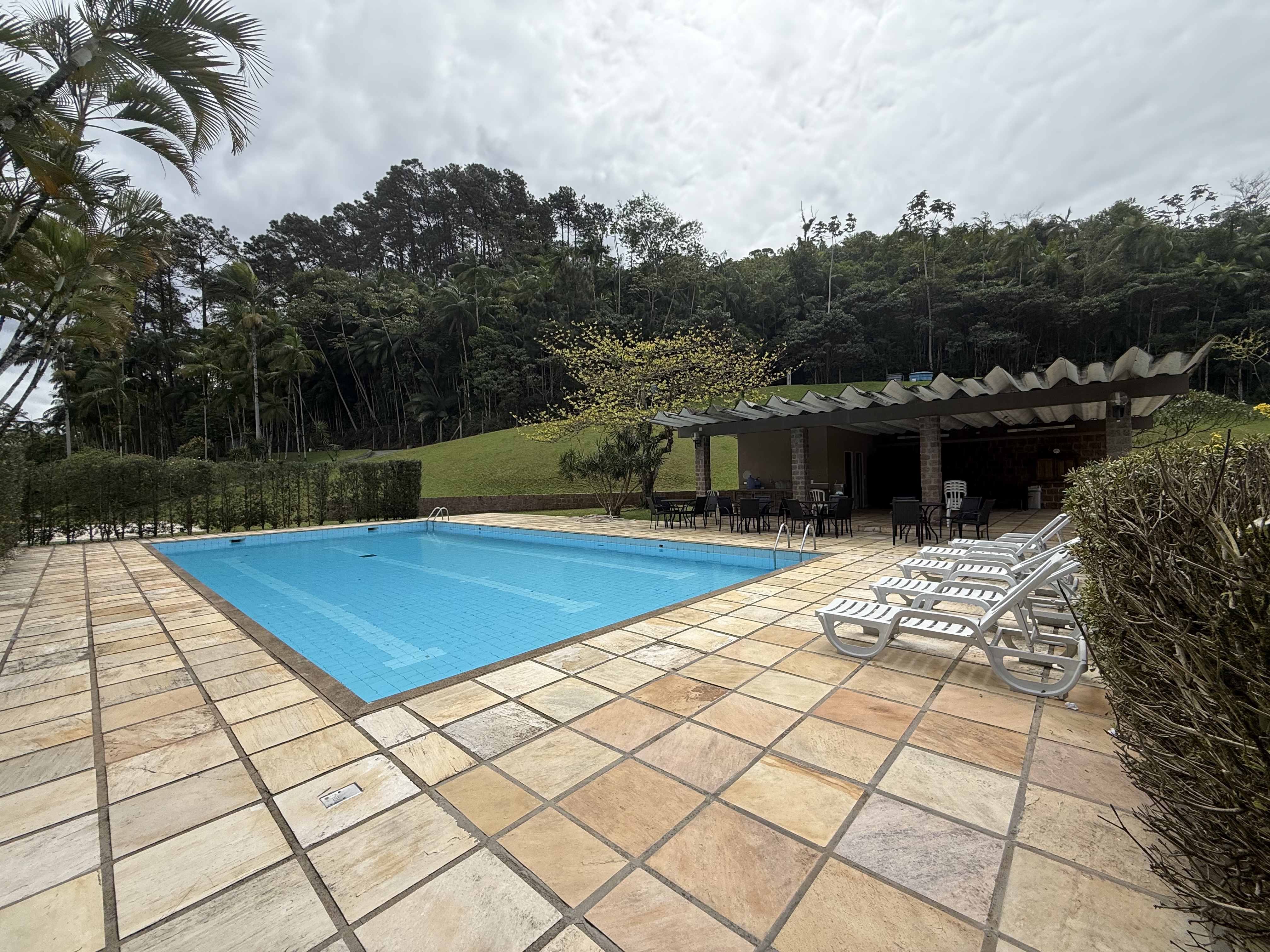 Imagem Terreno à venda no Condomínio Dal Lago – 899 m² em bairro nobre de Jaraguá do Sul