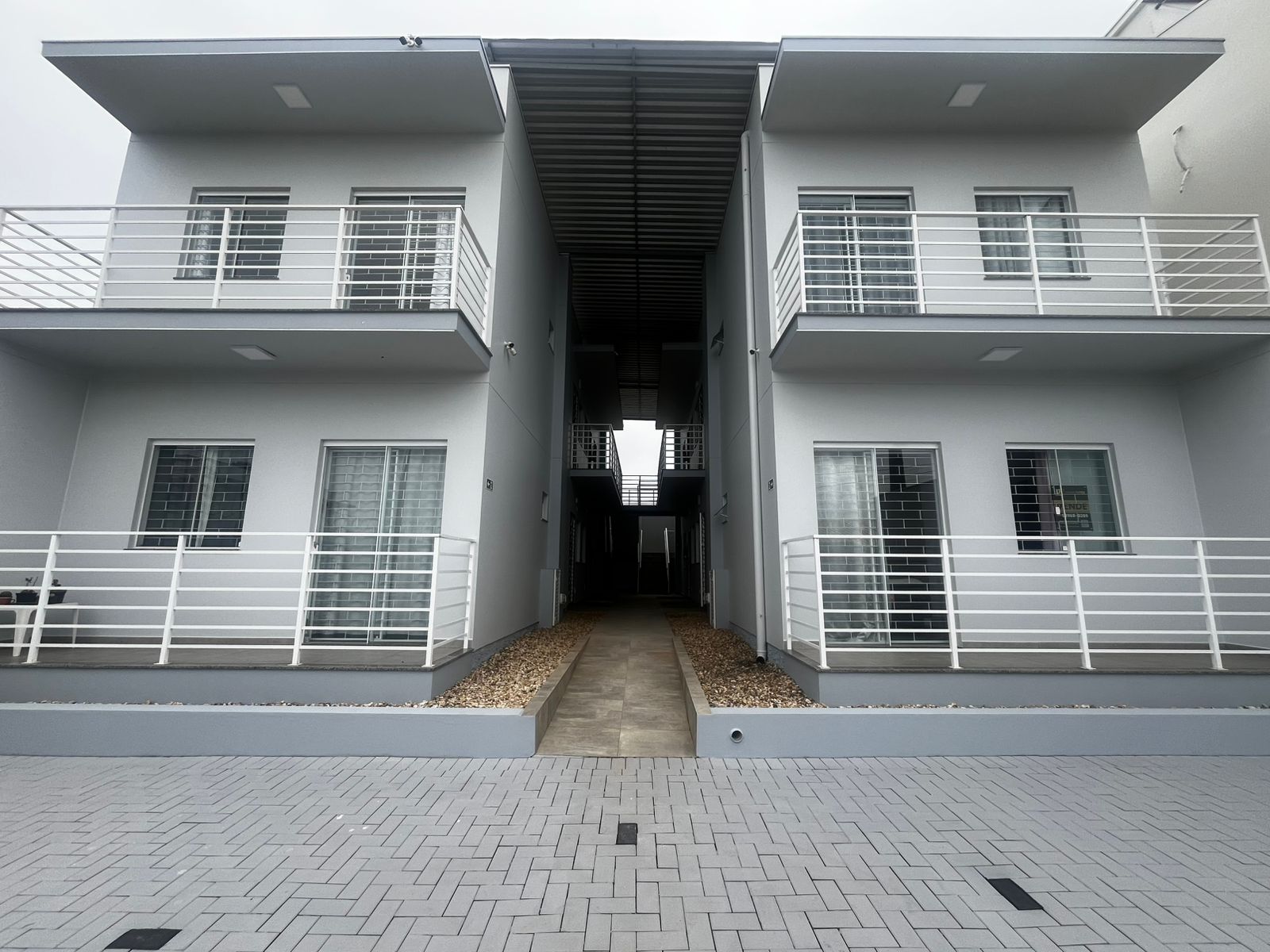 Imagem Apartamento com 2 dormitórios, semi mobiliado no bairro Centro em Barra Velha