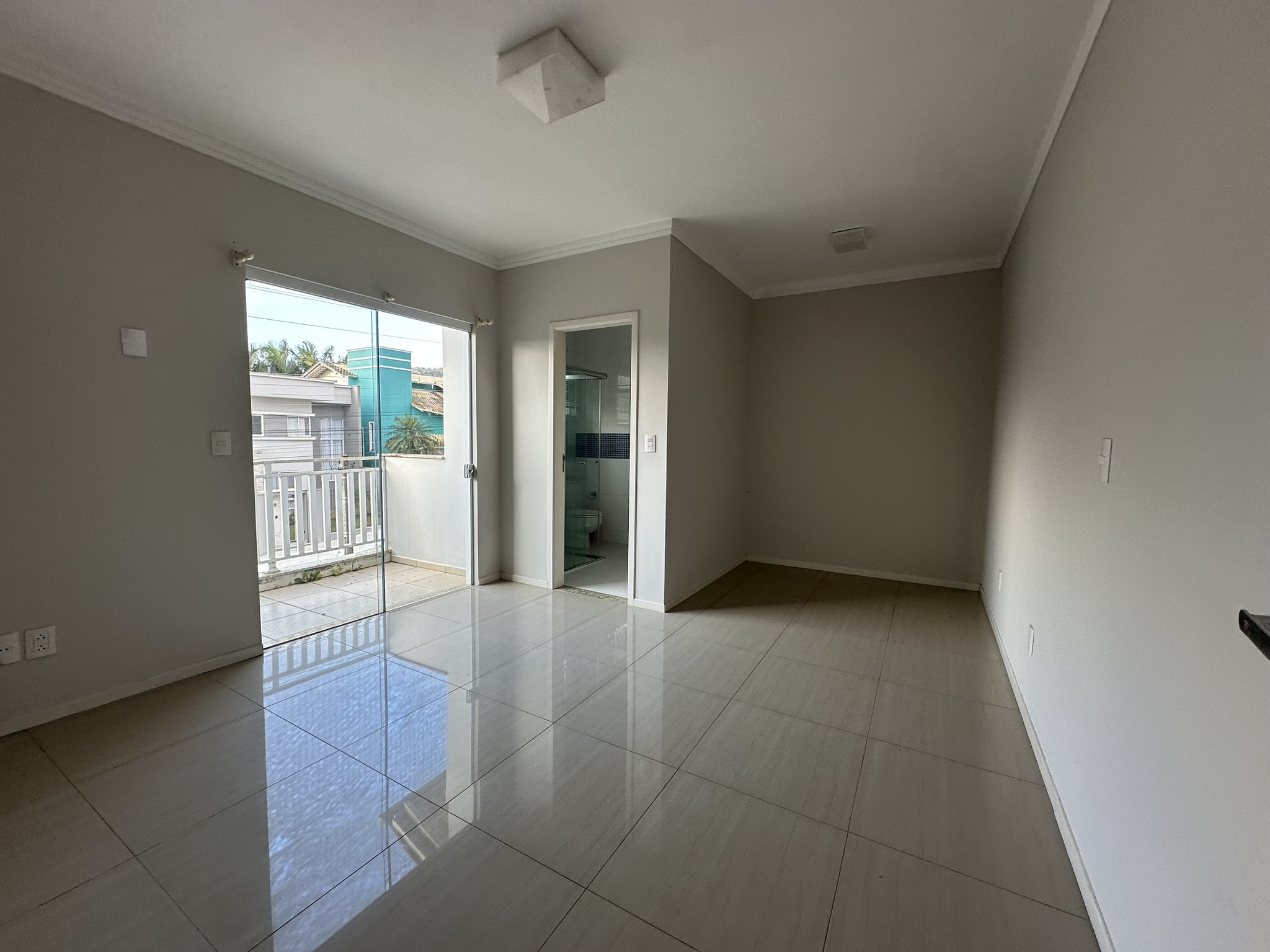 Imagem Sobrado no bairro Amizade - Localização privilegiada, área externa ampla e economia