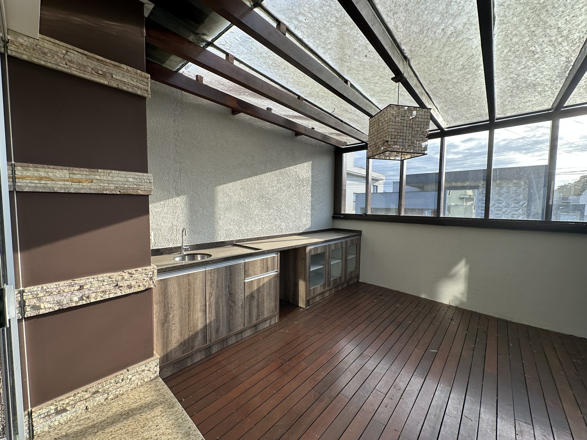 Imagem Sobrado no bairro Amizade - Localização privilegiada, área externa ampla e economia