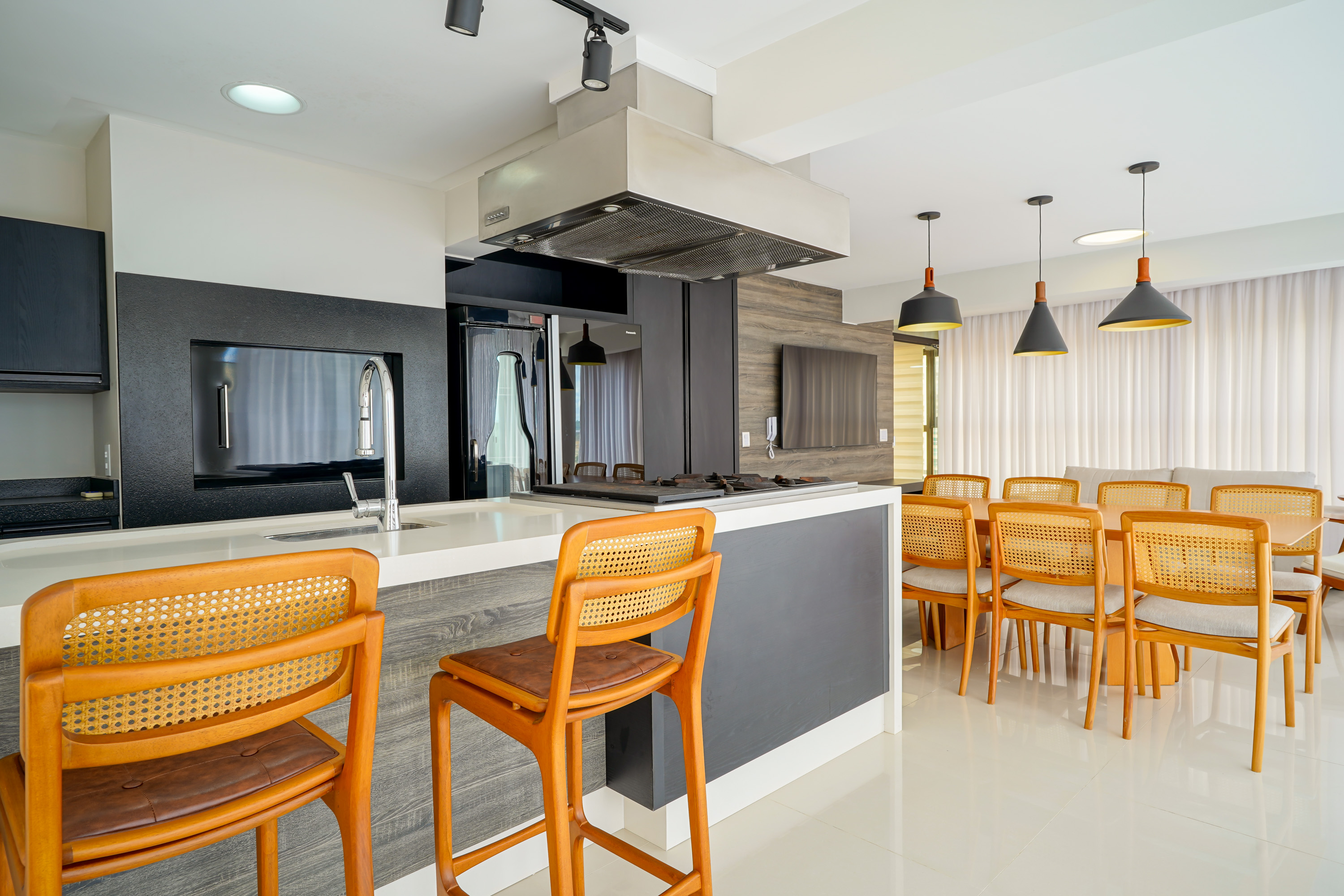 Imagem Cobertura Duplex no Residencial Sunrise em Penha / Alto Padrão - Frente para o mar - Mobiliado - Quadra do Mar