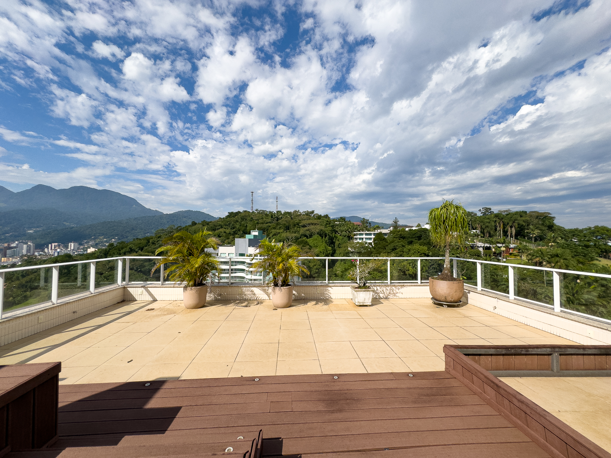 Imagem Cobertura com 542,28m² à venda no Villenueve Residence no Nova Brasília em Jaraguá do Sul