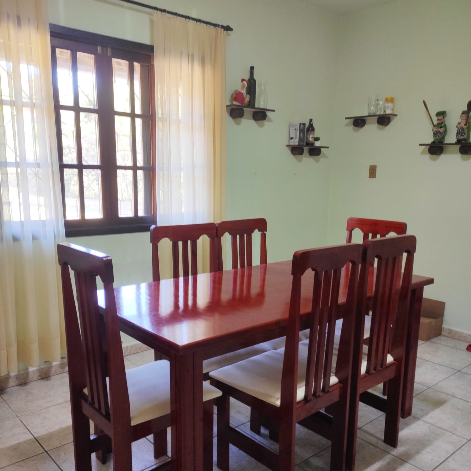 Imagem Casa Estilo Chalé à Venda em Schroeder – 184m² e Terreno de 2.343m²