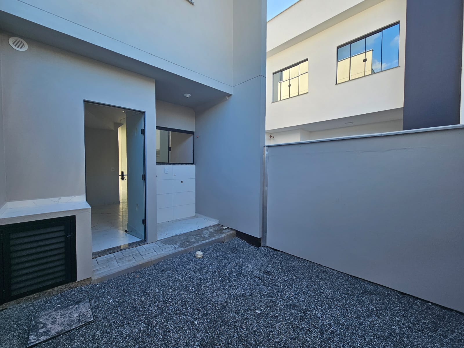 Imagem Sobrado geminado com 2 dormitórios no bairro Jaraguá 99 em Jaraguá do Sul