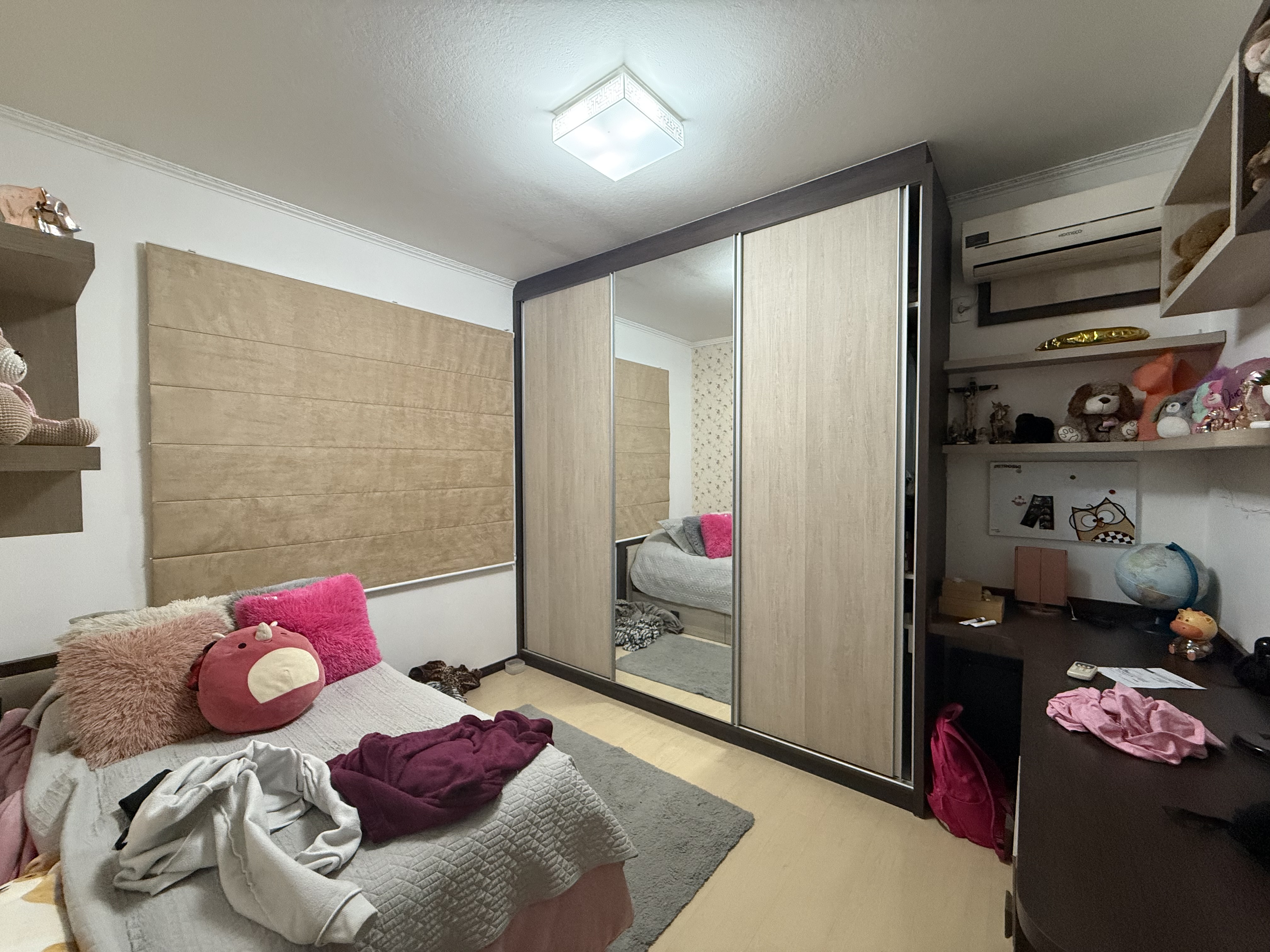 Imagem Terreno 924 m² com 2 casas – Ideal para ponto comercial no bairro Vila Lenzi