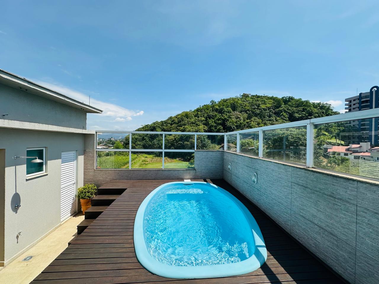 Imagem Apartamento Mobiliado com 1 Suíte + 2 Quartos em Localização Privilegiada