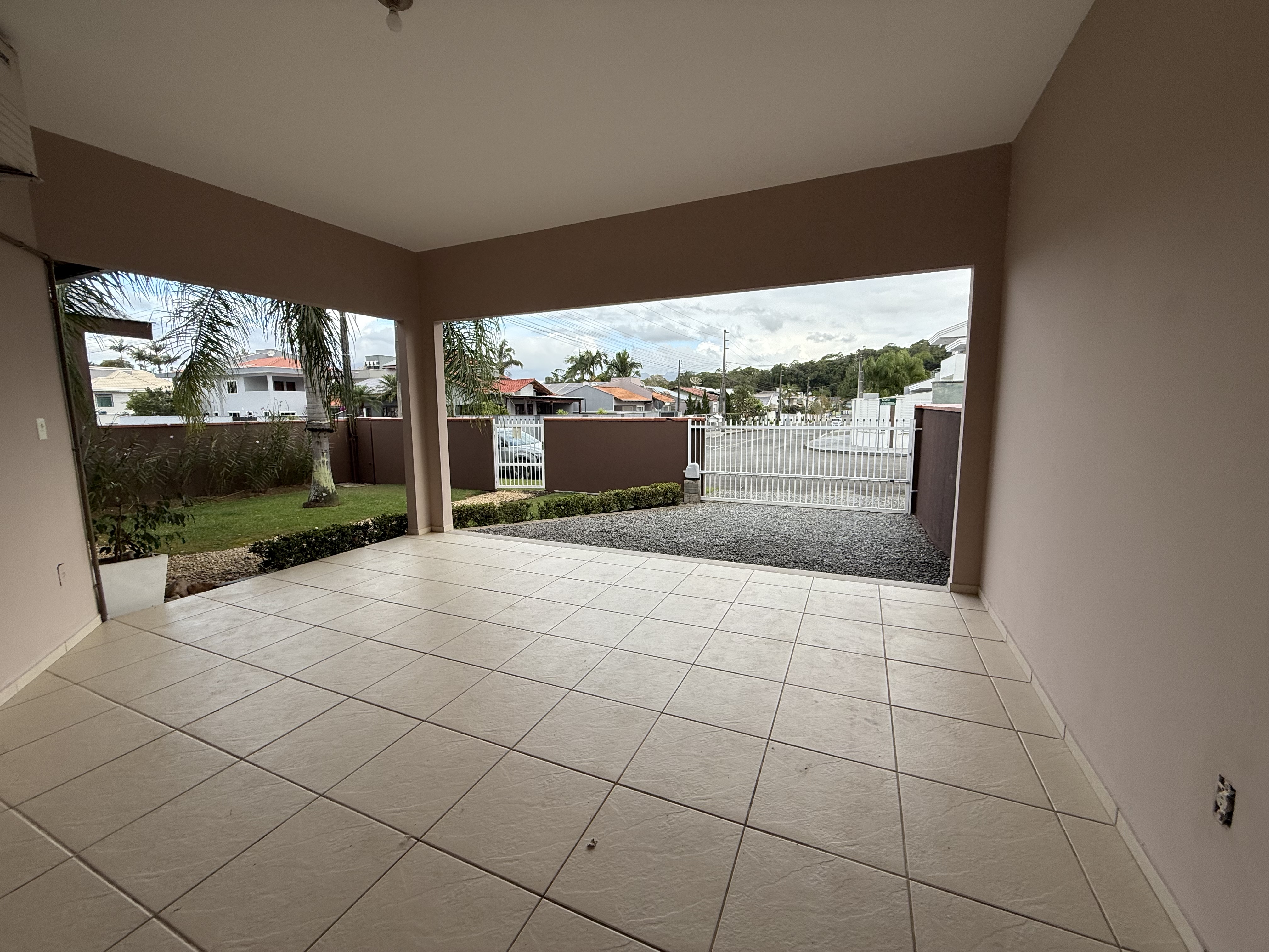 Imagem Casa térrea à venda com 3 quartos e amplo quintal no Bairro Três Rios do Sul