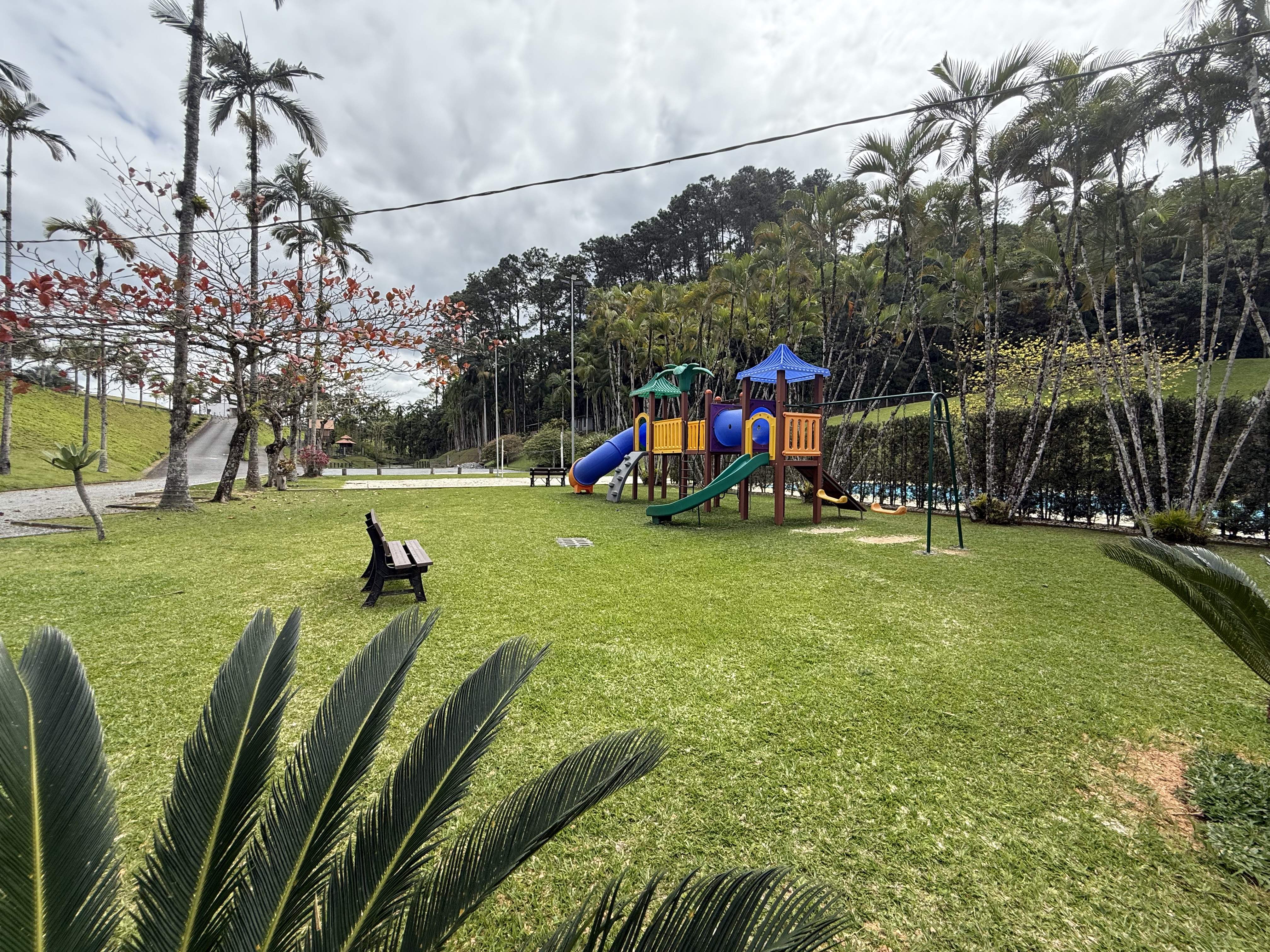 Imagem Terreno à venda no Condomínio Dal Lago – 899 m² em bairro nobre de Jaraguá do Sul