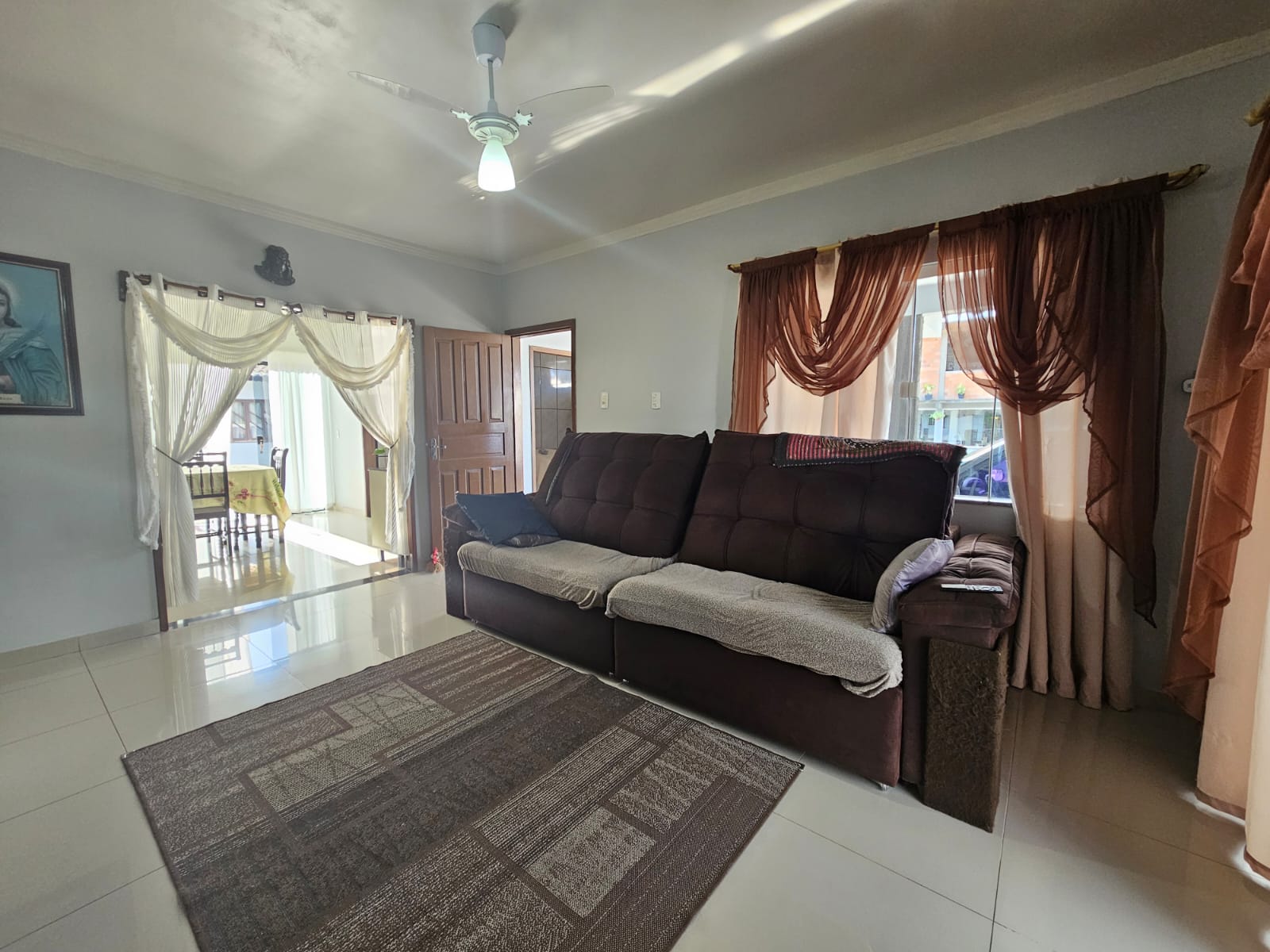 Imagem Casa de esquina com 3 dormitórios + edícula no bairro João Pessoa em Jaraguá do Sul