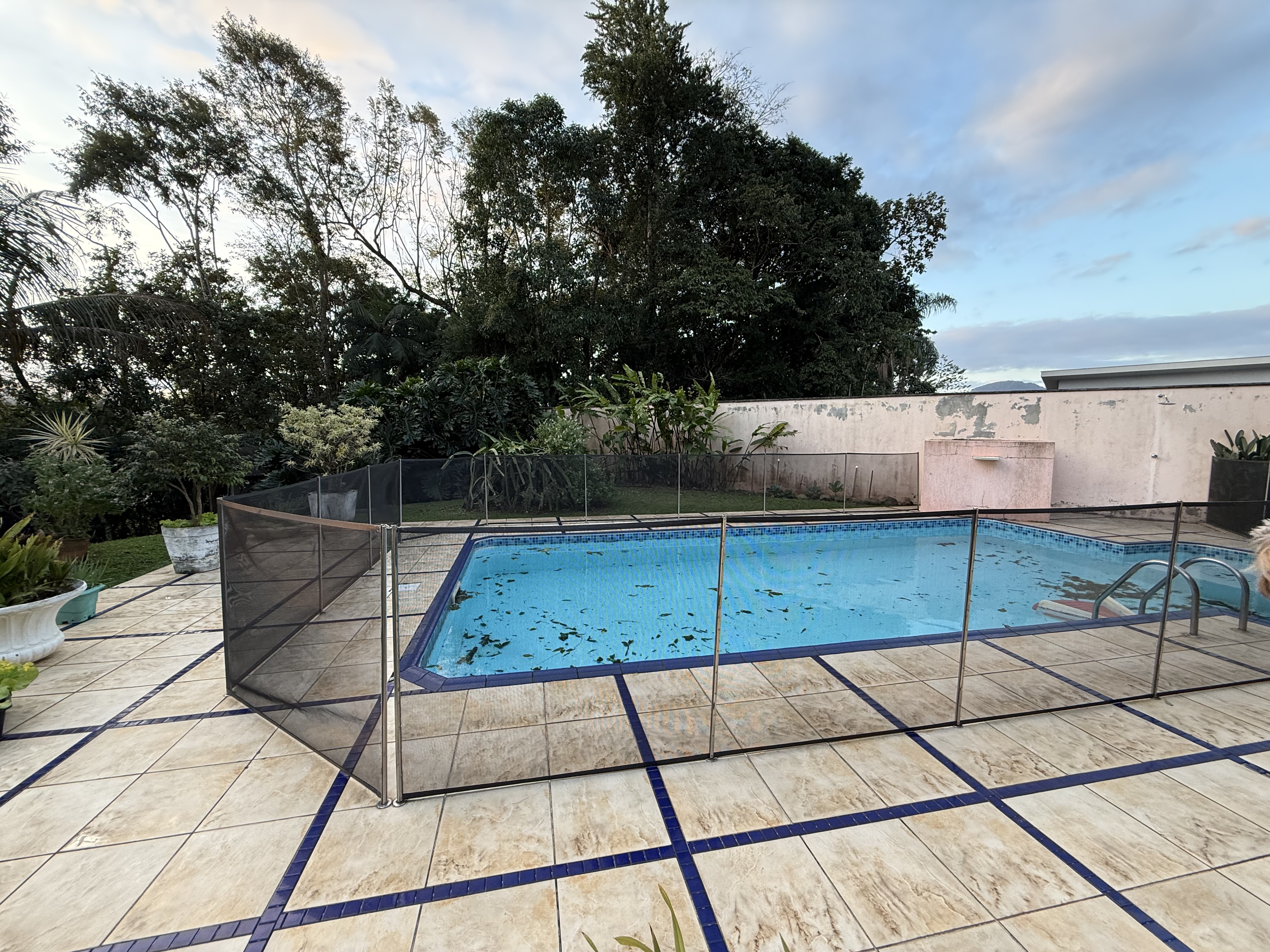 Imagem Casa à venda em Jaraguá do Sul (Jaraguá Esquerdo) | 1 suíte, 4 quartos, 2 vagas